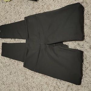 Lululemon Size 4 leggings Dark Gray/green